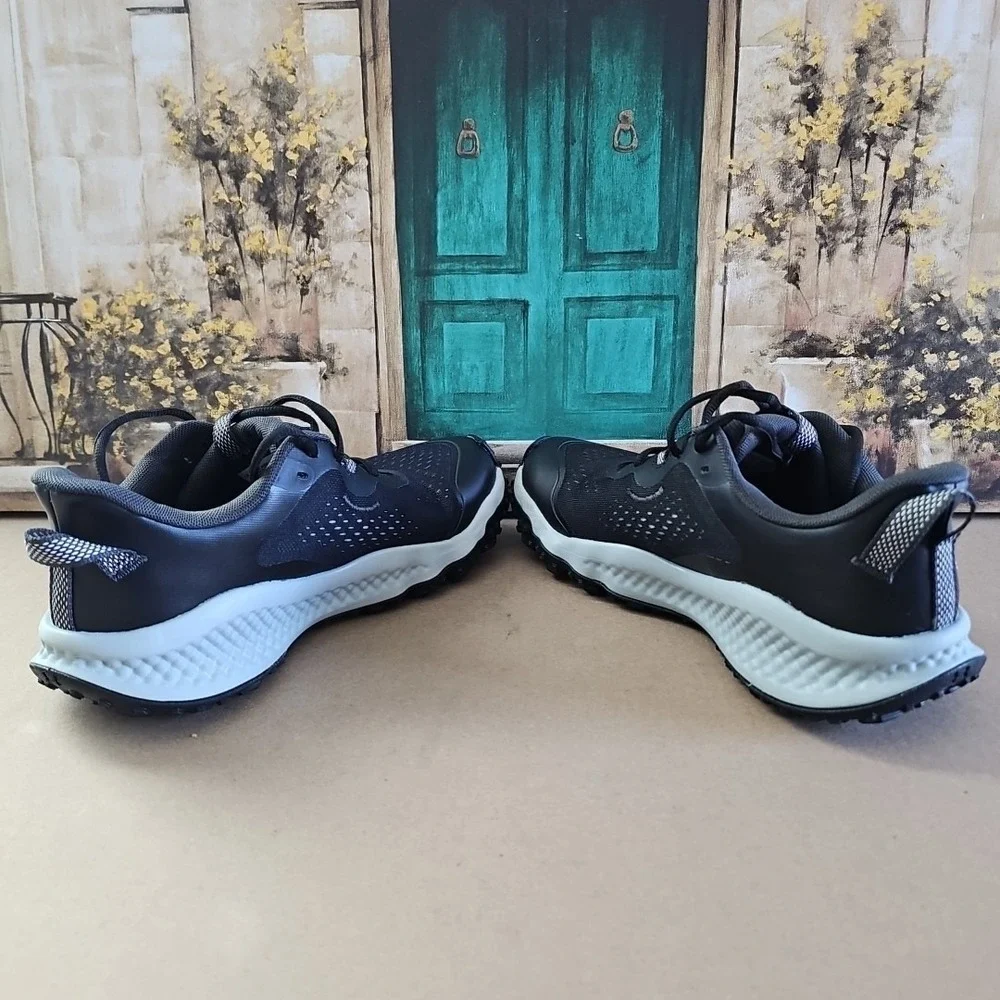 Under Armour Charged Maven Trail UA Grey Men's Road Running Shoes 3026136-002